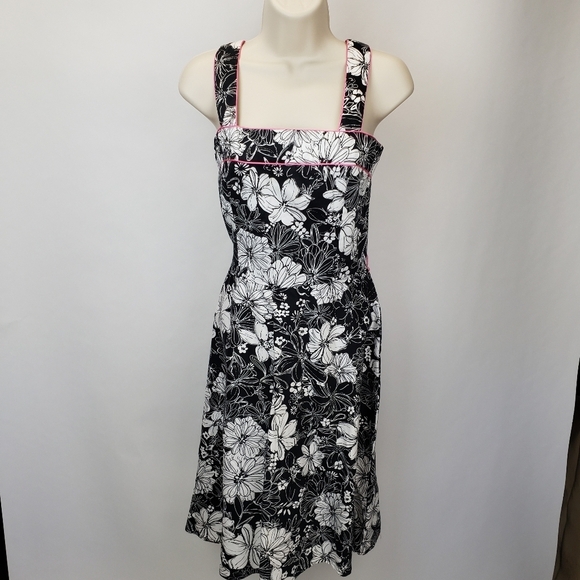 Scarlett vintage floral black white with pink piping fit and flare dress size 10 - Picture 1 of 8